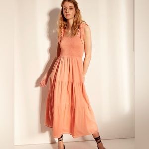 Aritzia Wilfred Alba Smocked Tiered Midi Dress